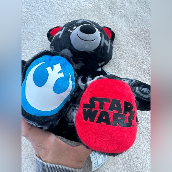 Star wars build a bear with reversible feet and working light saber - Picture 13 of 13